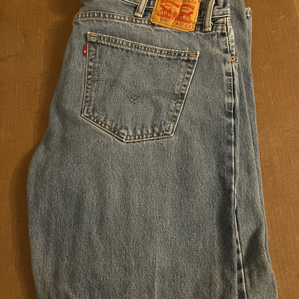 Levi’s 505 blue jeans size 42x32
